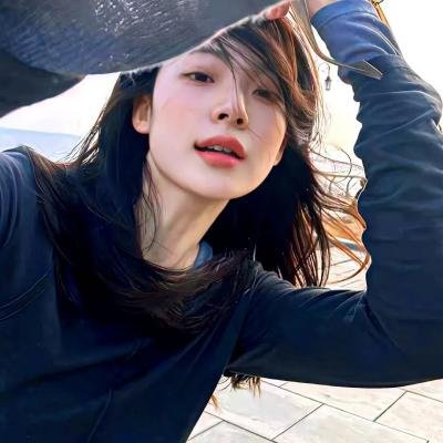阳光下的影子